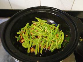 豆角明显起皱即可