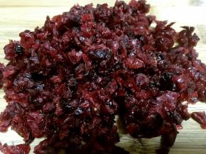 蔓越梅切碎备用