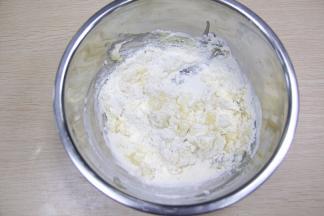 把油皮材料全部混合均匀