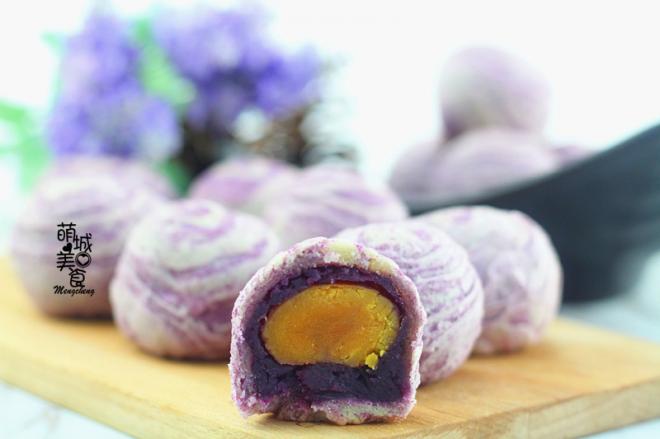 紫薯蛋黄酥