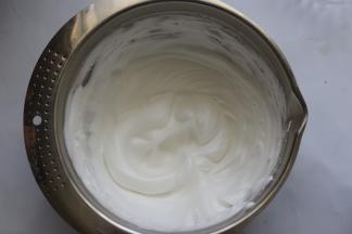 而又细腻的蛋白霜