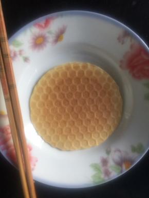 焦一点就不能卷，只能叫蛋饼，香