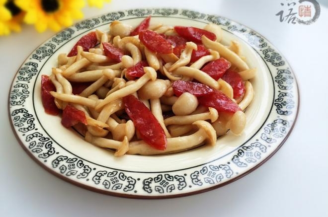 白玉菇炒腊肠