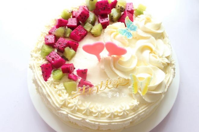 水果奶油蛋糕