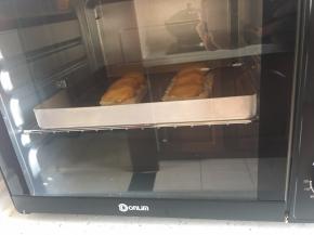 继续放回烤箱烘烤2分钟即可