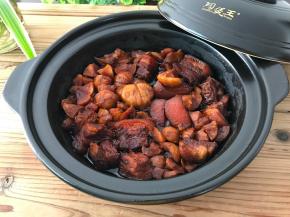 等冰糖融化，大火收汁即可。