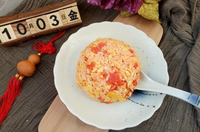 西红柿鸡蛋炒饭