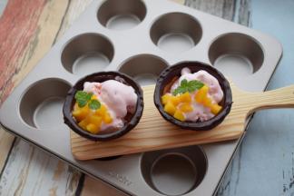 一款好玩又好吃的冰淇淋脆脆杯就做好了。