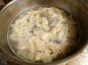 再次煮开并全部浮起即可捞出享用。