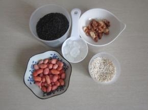 准备好所有材料。