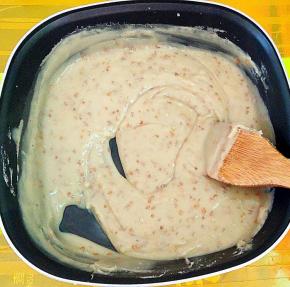 炒至比较浓稠加入干桂花