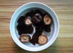 香菇木耳提前泡发