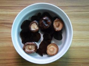 香菇木耳提前泡发