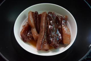 腊肉最好先蒸10分钟