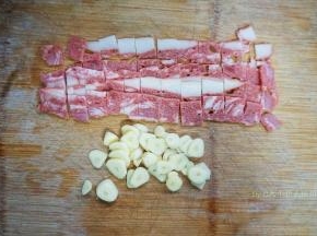 培根和蒜切一切