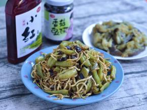 15、一碗香喷喷的肉末豆角焖面就做好了