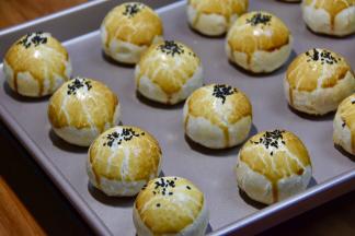 出锅放到架子上凉透