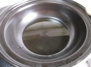 800度可干烧砂锅里加油。