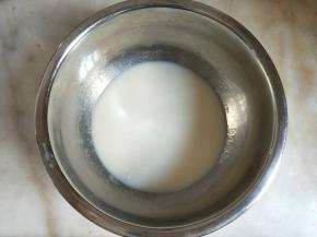 乳化至看不见油点即可。