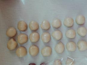 将水油皮面团等分20份