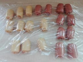 两种颜色操作一样，依次全部卷好