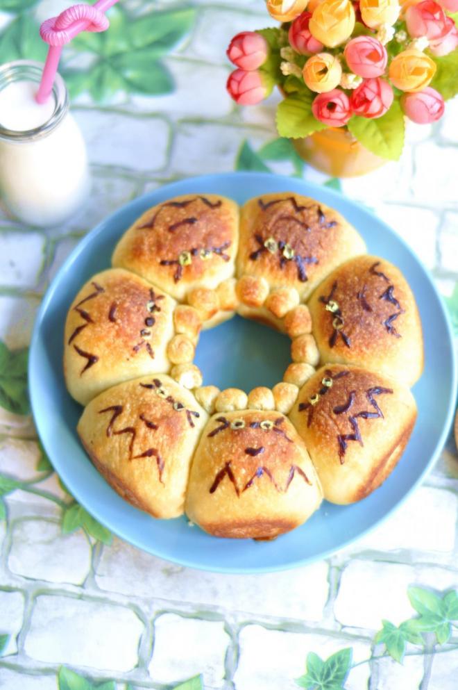 小龙猫挤挤面包