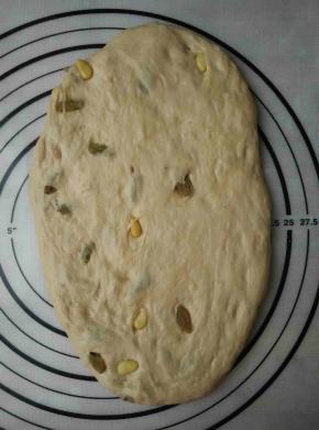 取其中一个檊成椭圆形