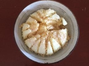 最后，裹上一层面包屑