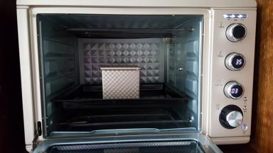 19.天凉可放入烤箱中进行发酵。