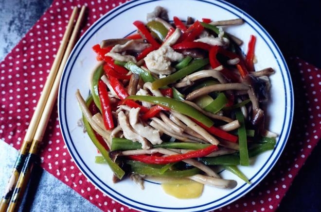 茶树菇炒鸡丝