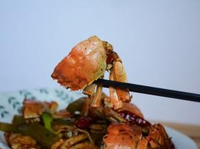 香辣大闸蟹。