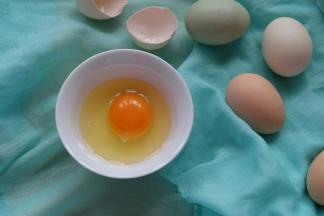 选择柴鸡蛋两枚。