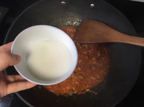 加一点水淀粉增加粘稠度