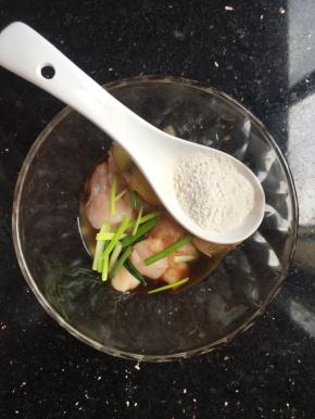 淀粉，为了肉嫩