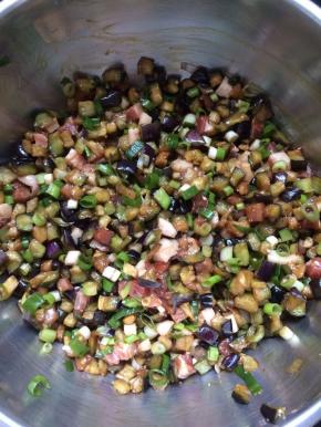 顺着一个方向搅拌均匀。