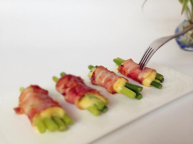 芝士培根蒜苗卷