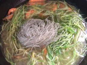 加入盐，粉条，粉条没有可不加