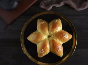 很软的一款面包。