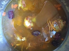 出锅加盐鸡精调味即可