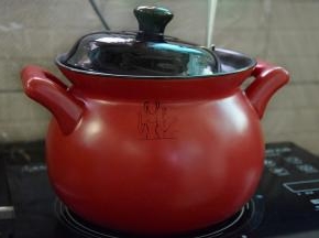 一起煮约40分钟，煮的过程中最好搅拌搅拌