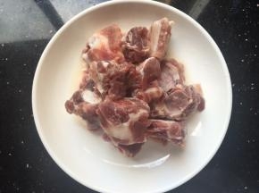 排骨切块