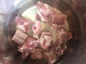 清水泡一会血水