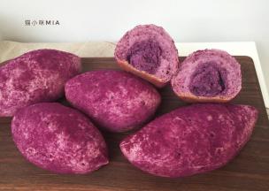 放入已预热好的烤箱中层，160度烘焙30分钟，中途及时加盖锡纸，防止颜色变黑，出炉后晾至微温，室温保存即可