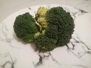 西兰花2瓣，不需要太多