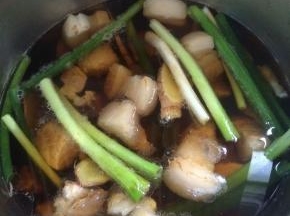 大火烧开，中火慢炖