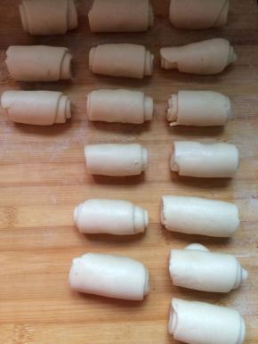 由上至下卷起，松弛15分钟。