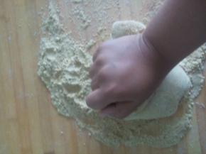 9. 开始揉吧 （忽略我的猪蹄~）