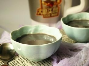 在早餐的香气里醒来。