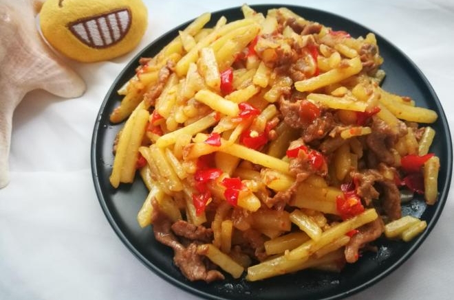 剁椒土豆丝炒肉