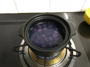 再煮紫薯芋圆。